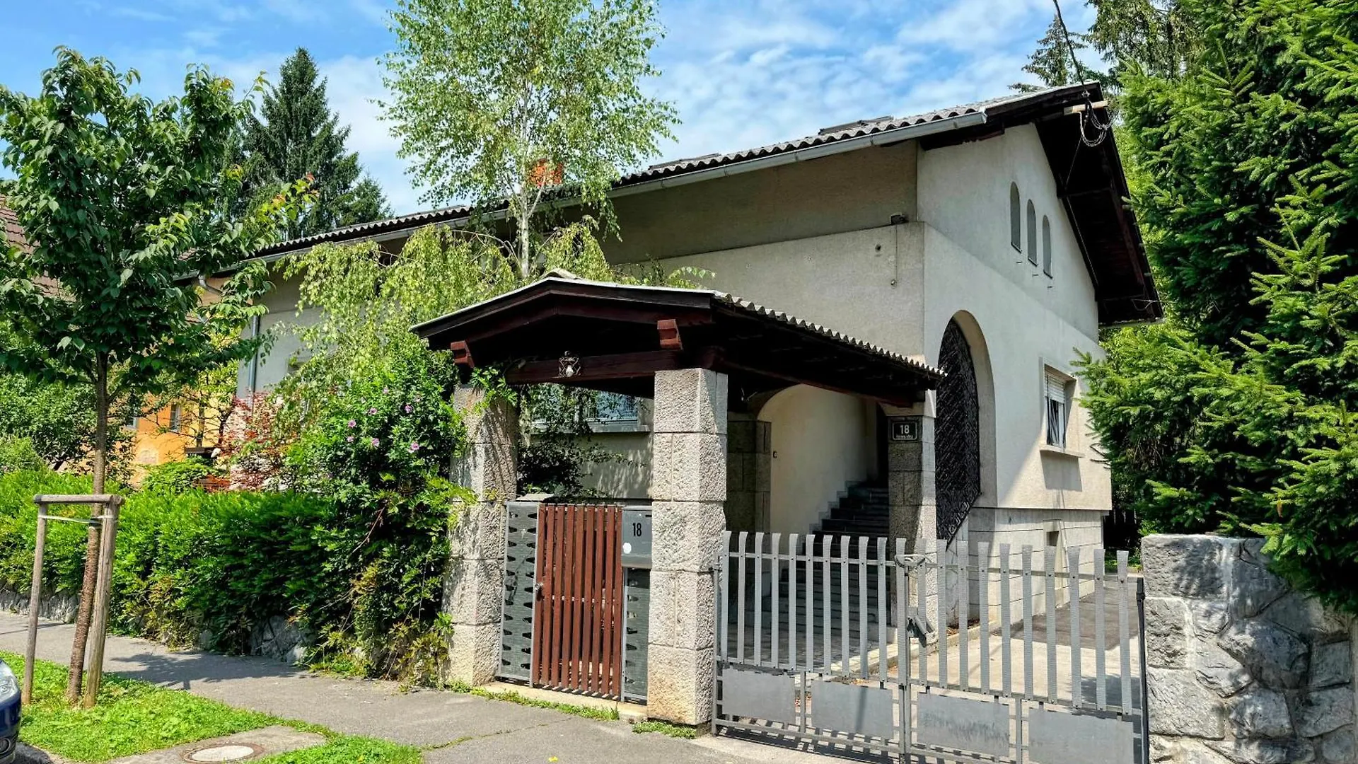 Hostel Tesla House Lublaň